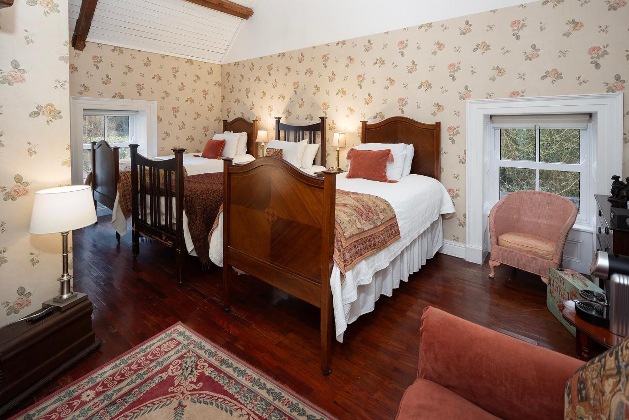 Barnabrow Country House Killinagh Extérieur photo